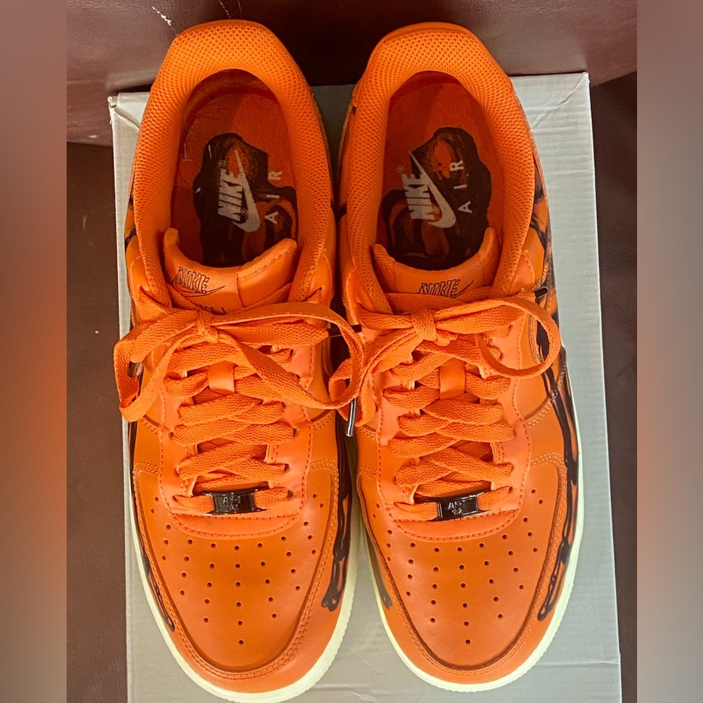 Air Force 1 low orange skeleton